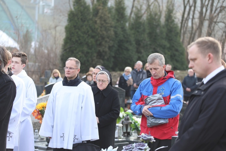 Ostatnie pożegnanie rodziny śp. Kaimów - ofiar wybuchu w Szczyrku