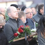 Ostatnie pożegnanie rodziny śp. Kaimów - ofiar wybuchu w Szczyrku