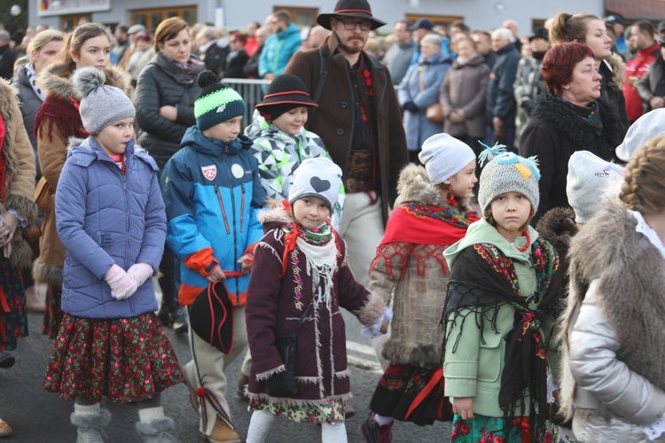 Ostatnie pożegnanie rodziny śp. Kaimów - ofiar wybuchu w Szczyrku