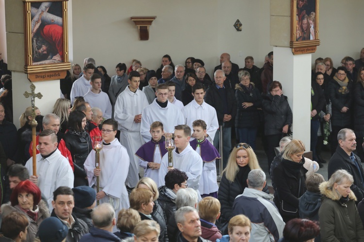 Ostatnie pożegnanie rodziny śp. Kaimów - ofiar wybuchu w Szczyrku