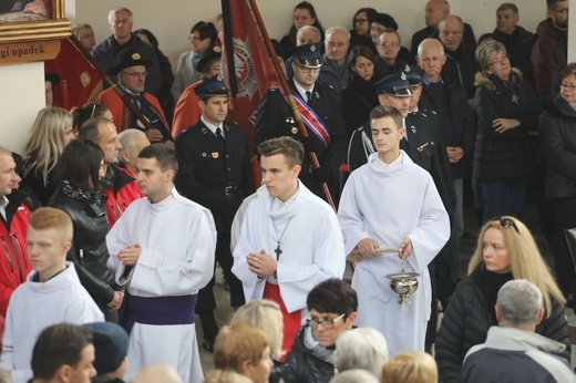 Ostatnie pożegnanie rodziny śp. Kaimów - ofiar wybuchu w Szczyrku