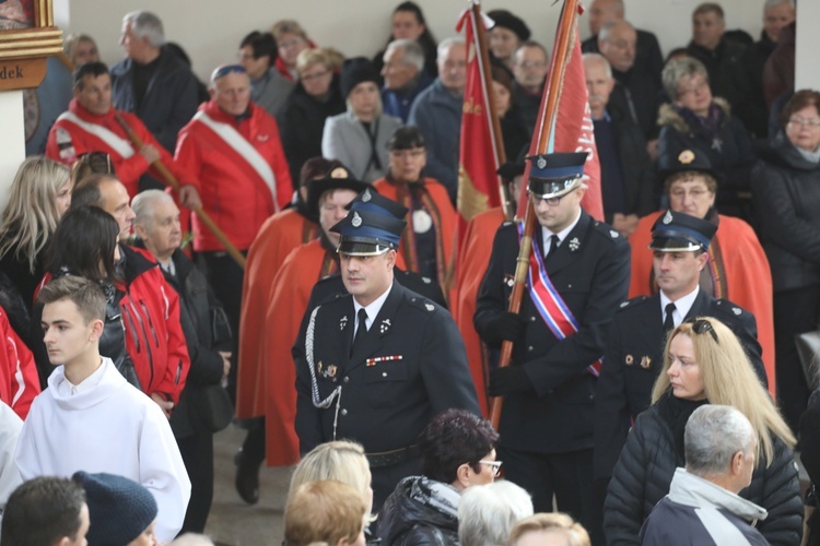 Ostatnie pożegnanie rodziny śp. Kaimów - ofiar wybuchu w Szczyrku