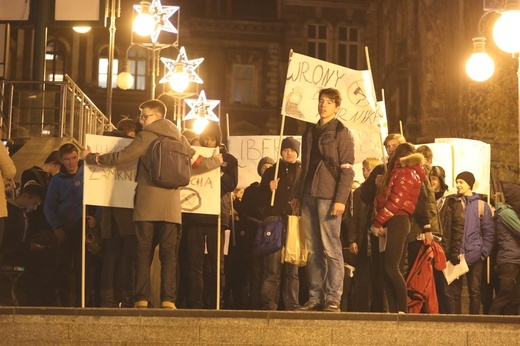 III gra miejska "Tropami Solidarności" w Bielsku-Białej