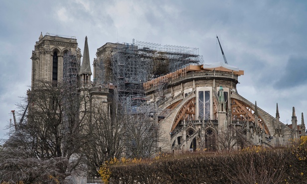 Francja: Boże Narodzenie nie przerwało strajków