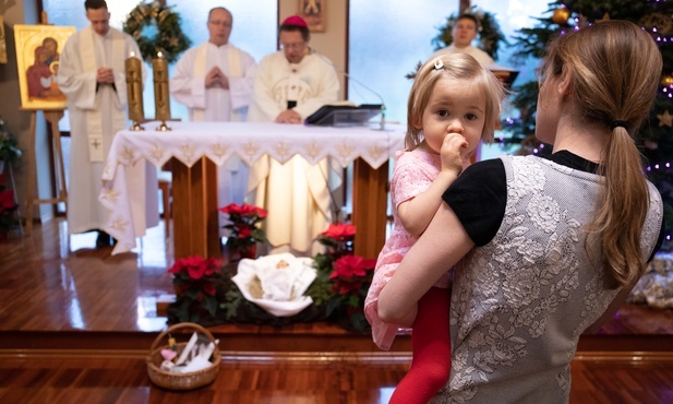 Abp Ryś do samotnych matek: Patrzcie na Boga, który Was kocha