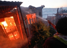 Ponad 200 domów spłonęło w Valparaiso
