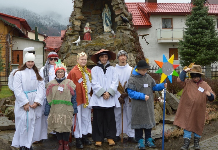 Kolędnicy misyjni w Muszynie-Folwarku