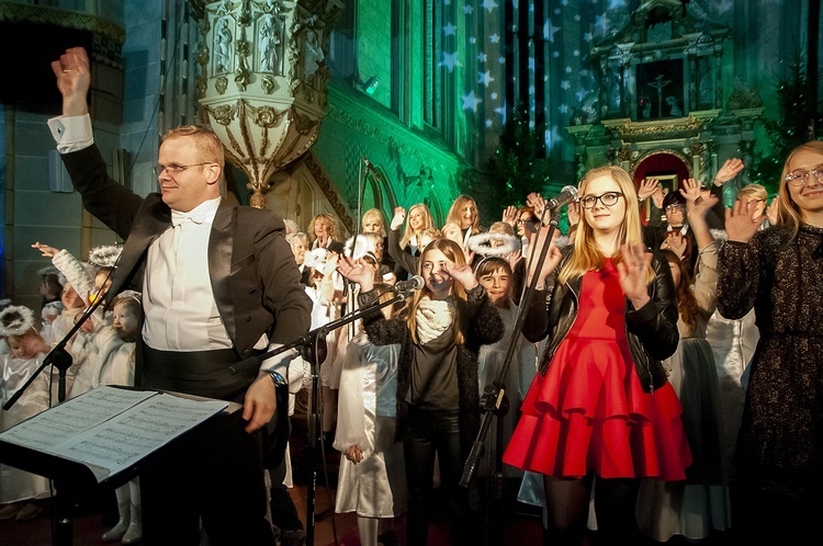 Charytatywny Koncert Bożonarodzeniowy, cz. 2