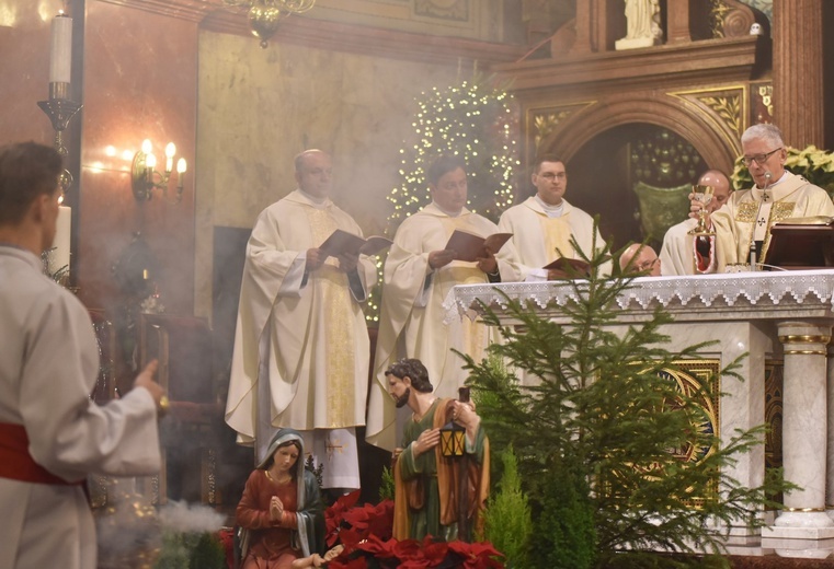 Piekary Śląskie. Święto Świętej Rodziny z abp. Wiktorem