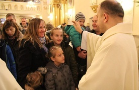 Każda rodzina mogła przyjąć indywidualne błogosławieństwo.