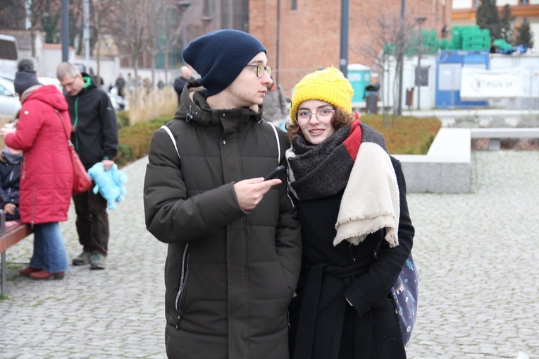 ESM Wrocław 2019. Modlitwa południowa we wrocławskich kościołach i konferencja prasowa