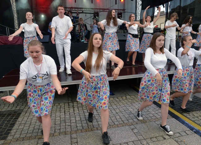 Czerwiec. W Szydłowcu Strefa JPII zorganizowała kolejną odsłonę Festiwalu Body.