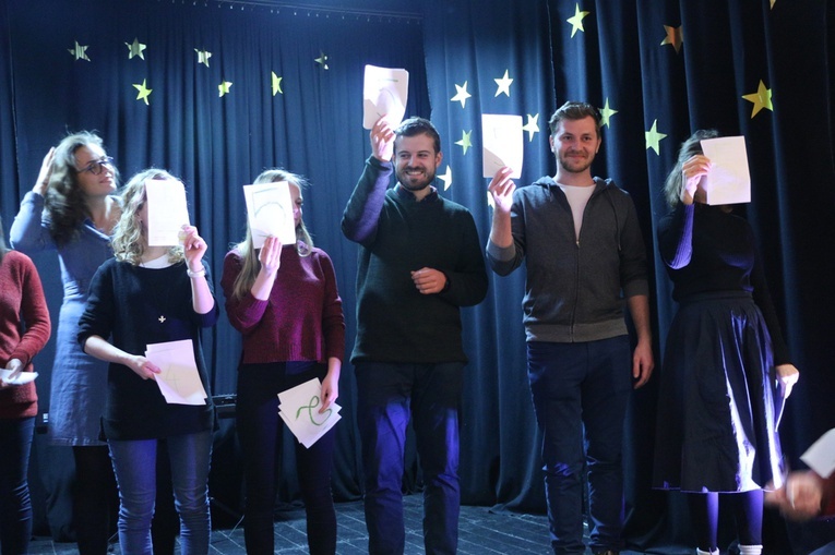 ESM 2019. Święto narodów - sylwester Taize na Karłowicach