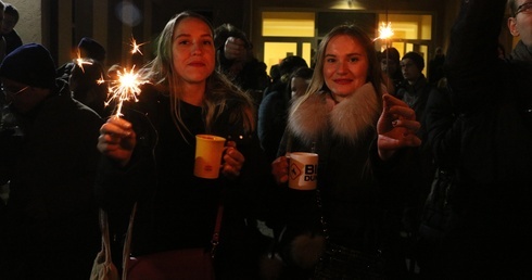 ESM 2019. Święto narodów - sylwester Taize na Karłowicach