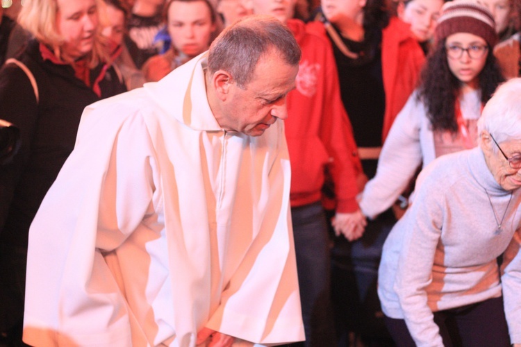 Taizé - Wrocław. Wieczorna modlitwa z bratem Aloisem, przeorem Wspólnoty.