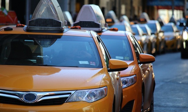 Wchodzi w życie nowela ustawy o transporcie drogowym, tzw. lex Uber