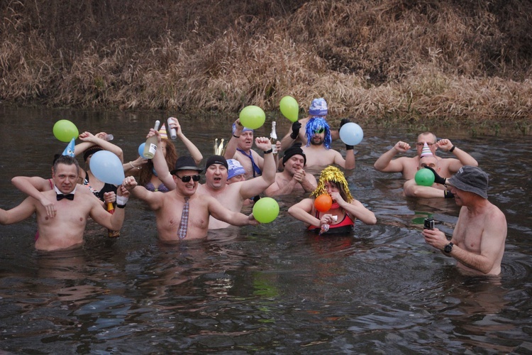 Skierniewicki klub Morsa "Lodołamacz"