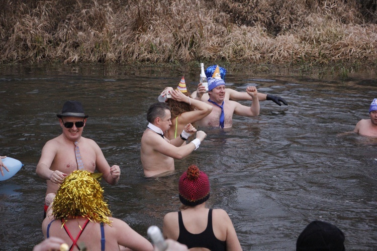 Skierniewicki klub Morsa "Lodołamacz"