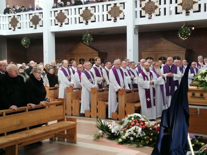 Pogrzeb śp. o. Janusza Cechowego SJ