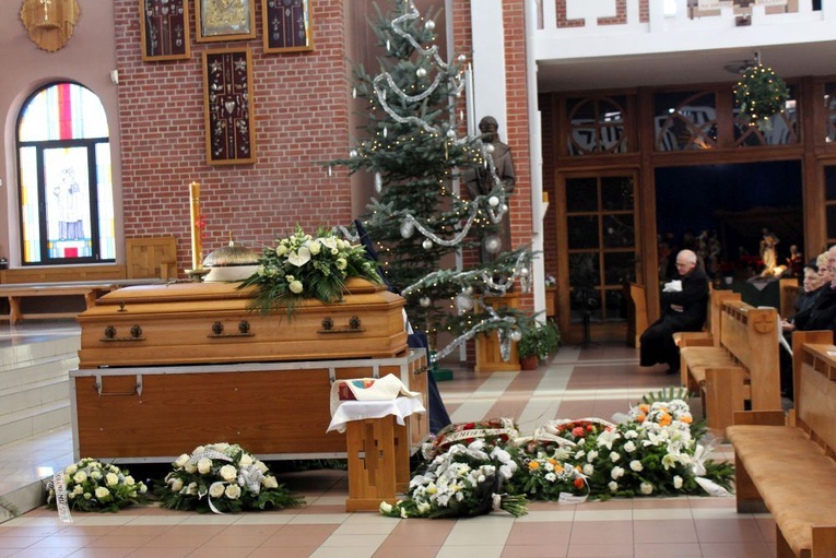 Pogrzeb śp. o. Janusza Cechowego SJ