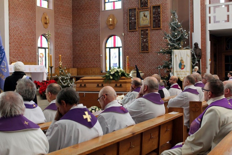 Pogrzeb śp. o. Janusza Cechowego SJ