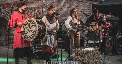 Trwają zapisy na II Charytatywny Bal Karnawałowy u św. Jadwigi w Trzebnicy (aktualizacja)