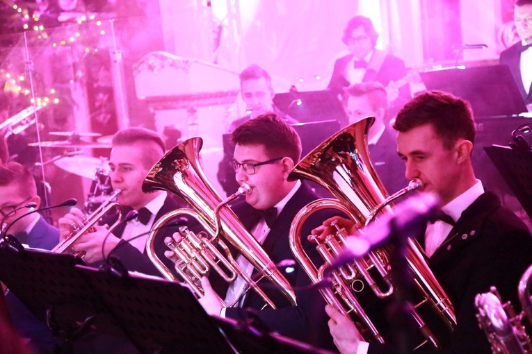 Koncert charytatywny w Ołpinach