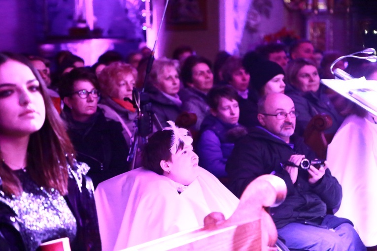 Koncert charytatywny w Ołpinach