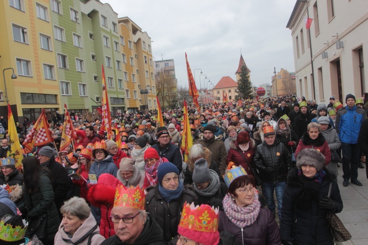 Orszakowe niebo w Lubinie