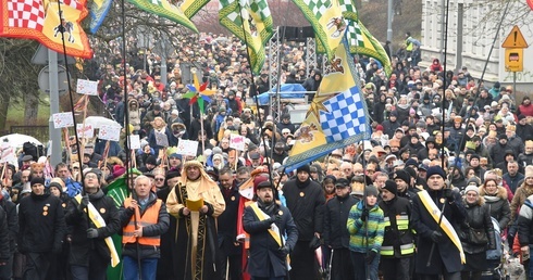 Orszaki Trzech Króli w diecezji koszalińsko-kołobrzeskiej