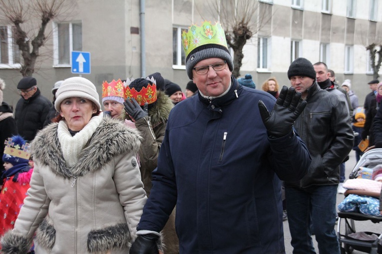 Orszak w Nowej Dębie