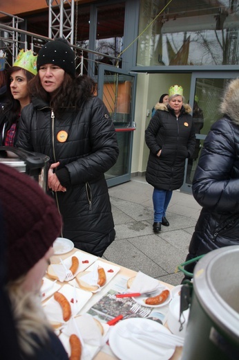 Orszak w Nowej Dębie