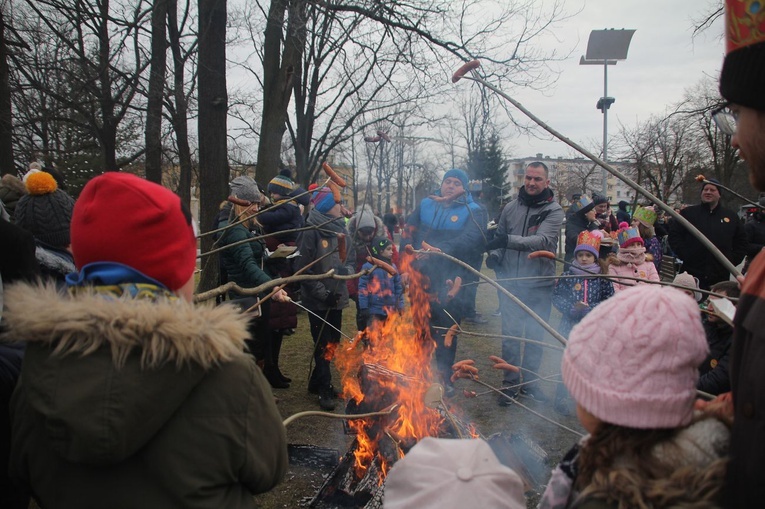 Orszak w Nowej Dębie