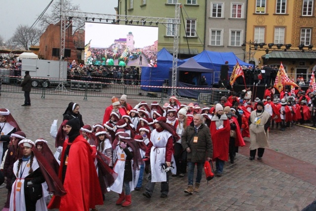 Orszak Trzech Króli na ulicach Warszawy 