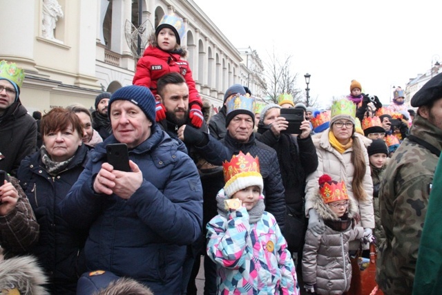 Orszak Trzech Króli na ulicach Warszawy 