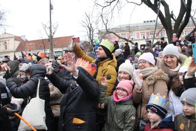 Orszak Trzech Króli na ulicach Warszawy 