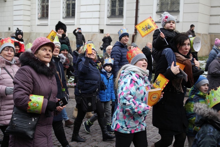 Orszak Trzech Króli w Bielsku-Białej 2020, cz. 1 - na trasie