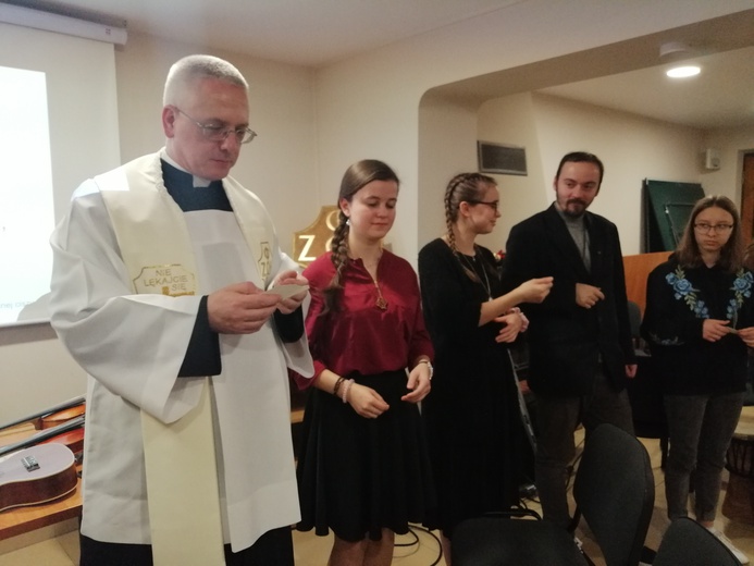 Efez. Raban i kolędowanie