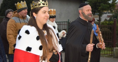 Złocieniec. Królowie, królowa i jezuita 