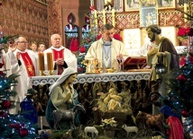 ▼	Biskup Pindel przewodniczył noworocznej Mszy św. w Komorowicach.