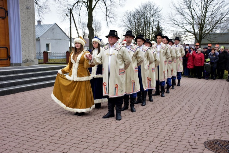 Orszak w Borowej