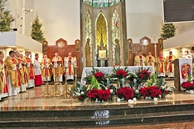 Msza święta  pod przewodnictwem abp. Stanisława Budzika.