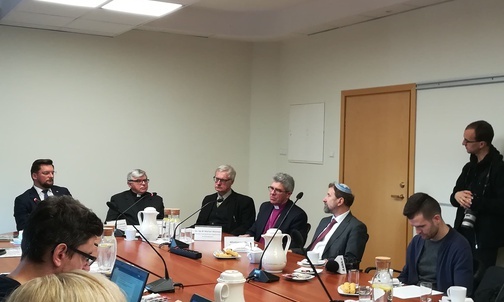 Katowice. Zaprezentowano Kalendarz Trzech Religii