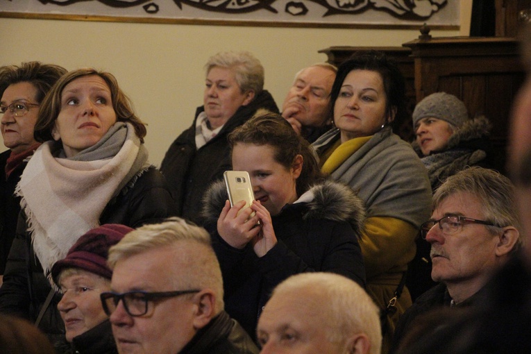 Radziwiłłów. Kolędowanie z artystami