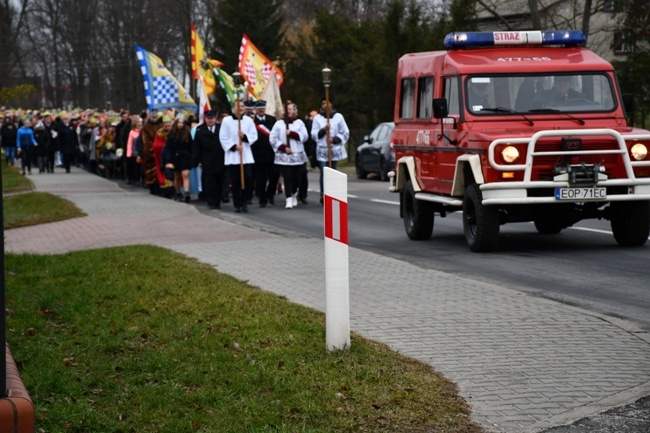 Orszaki Trzech Króli w Opocznie i Kunicach