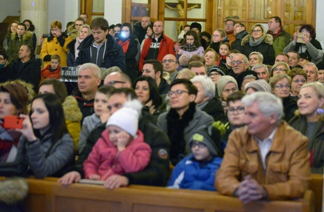 Koncert Guzowianek dla Krzysia Czupryna