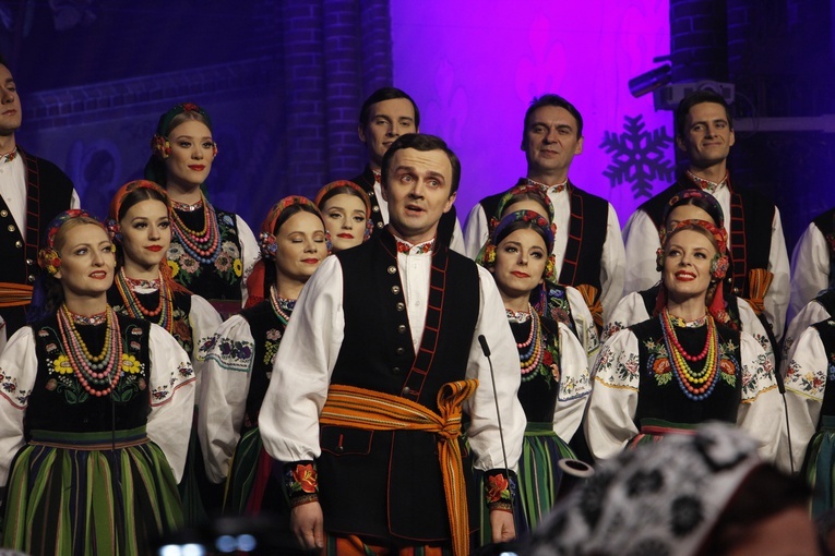 Żyrardów. Koncert kolęd i pastorałek zespołu Mazowsze