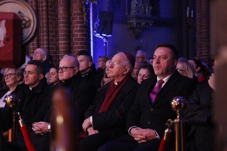 Żyrardów. Koncert kolęd i pastorałek zespołu Mazowsze