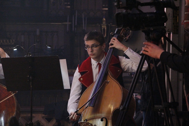 Żyrardów. Koncert kolęd i pastorałek zespołu Mazowsze
