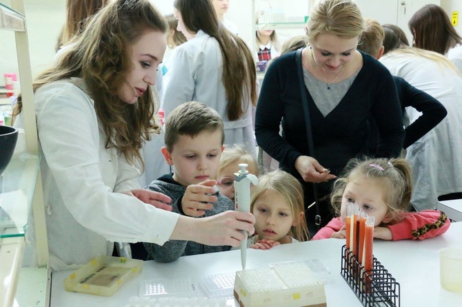 Noc Biologów na UMCS